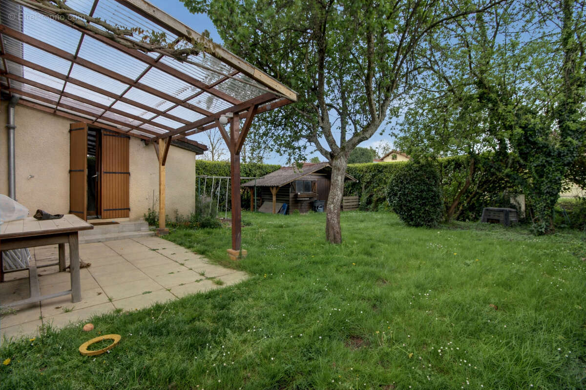 Maison à VILLARS-LES-DOMBES