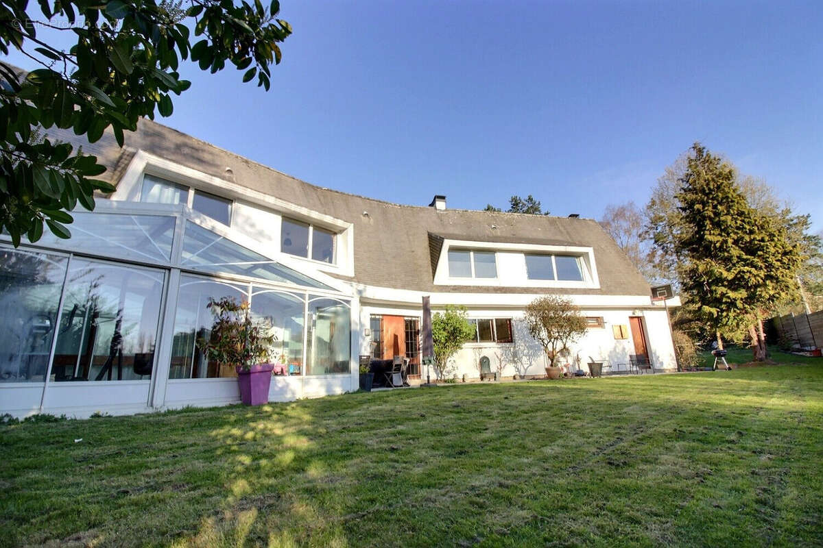 Maison individuelle à vendre à Ennetières en Weppes - Domaine du Vert Gazon - suite parentale - grand garage et stationnement - photo 2