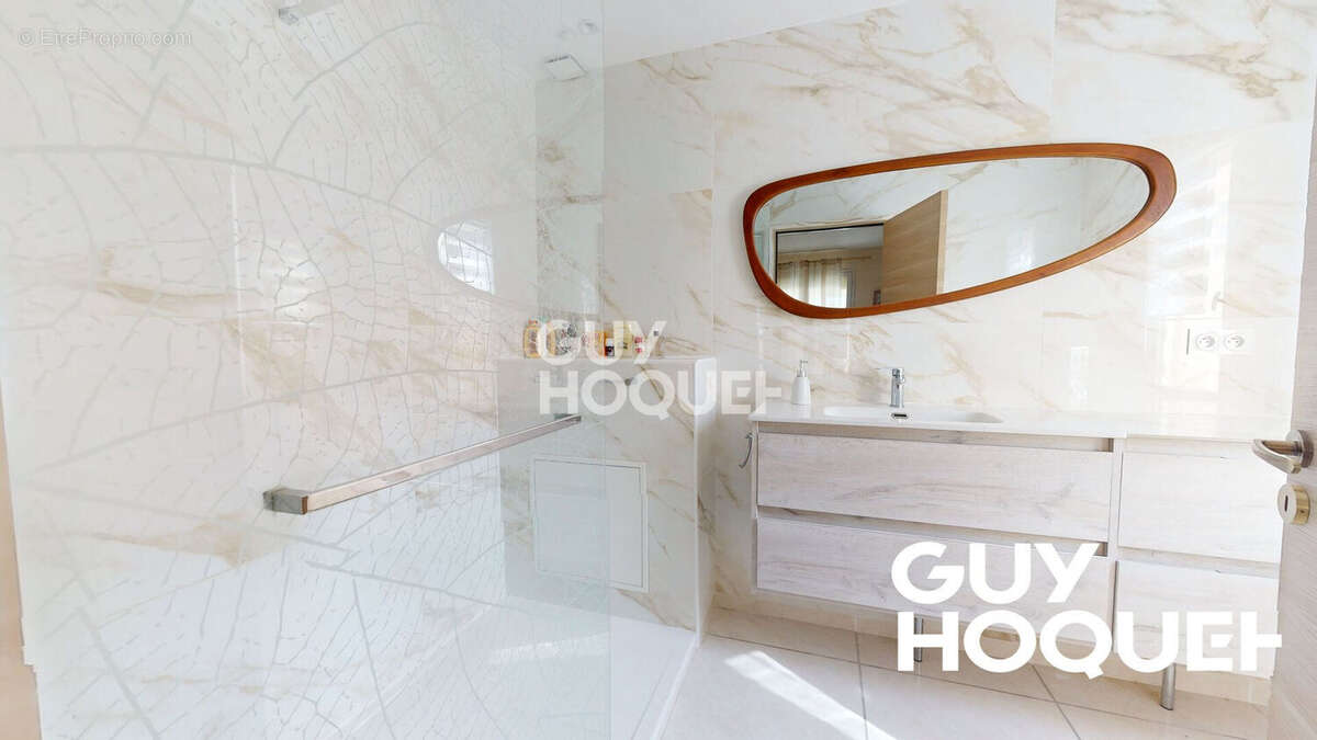 Maison à VILLENEUVE-DE-LA-RAHO