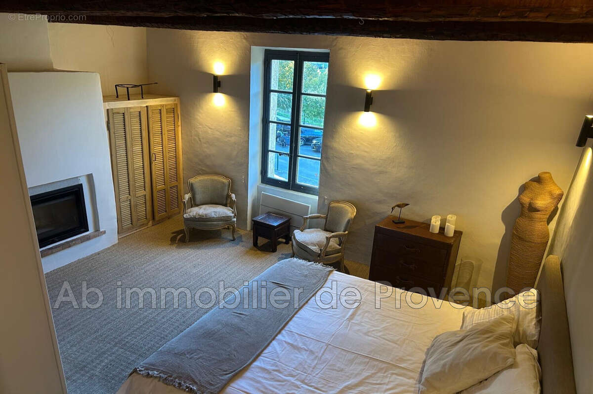 Appartement à LOURMARIN