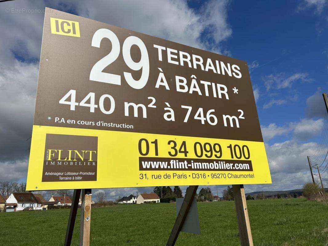 Terrain à ONS-EN-BRAY