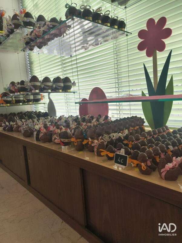 Photo 4 - Commerce à SORGUES