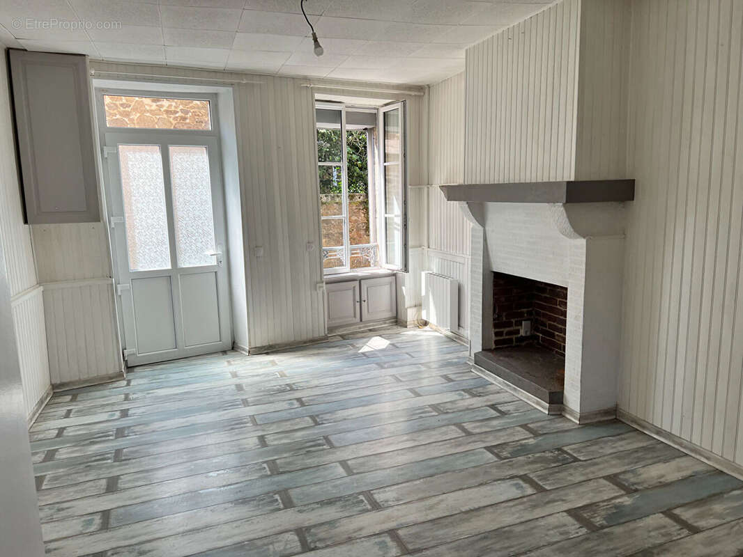 Maison à ERNEE