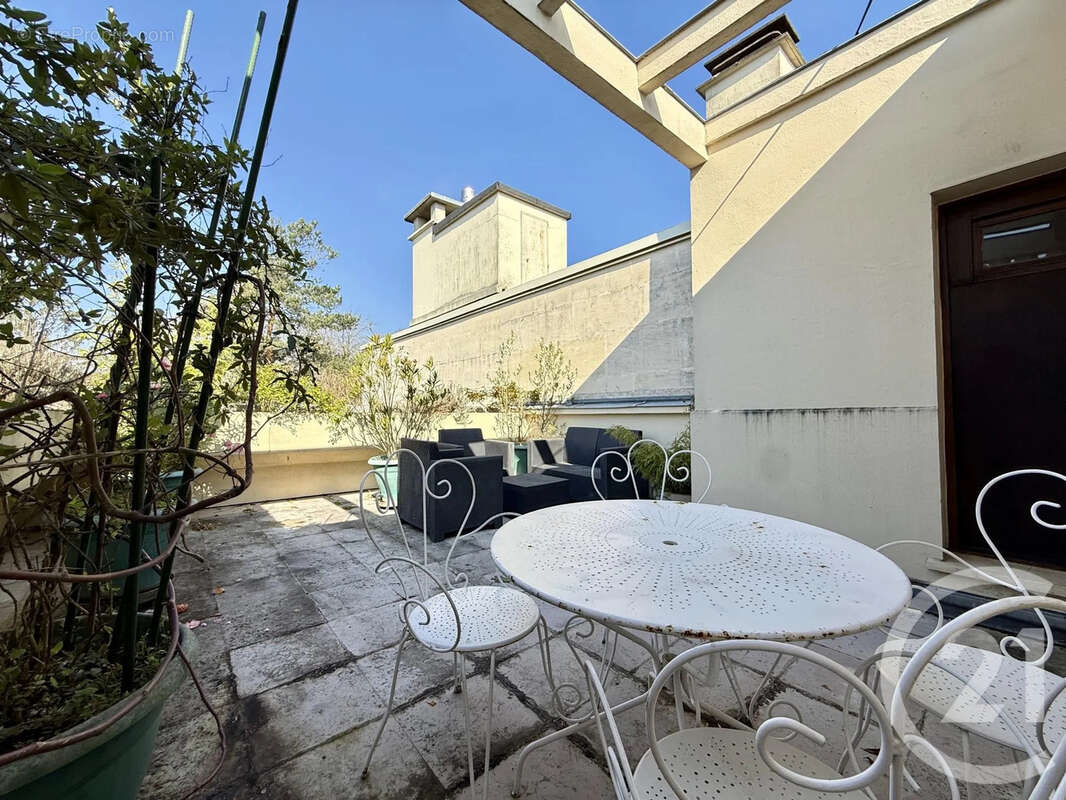 Appartement à FONTAINEBLEAU