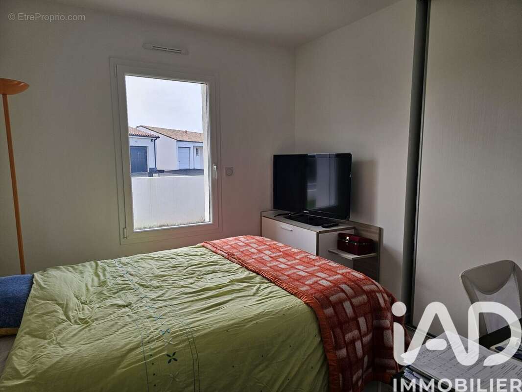 Maison 81 m² à La Clisse  - photo 5