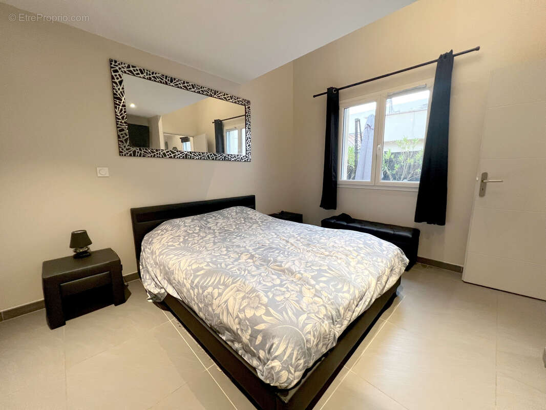 Appartement à GREZIEU-LA-VARENNE