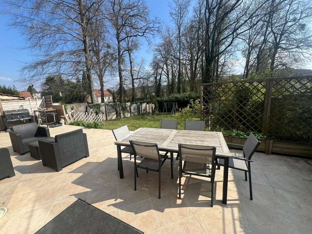 Maison à SAINT-CHERON