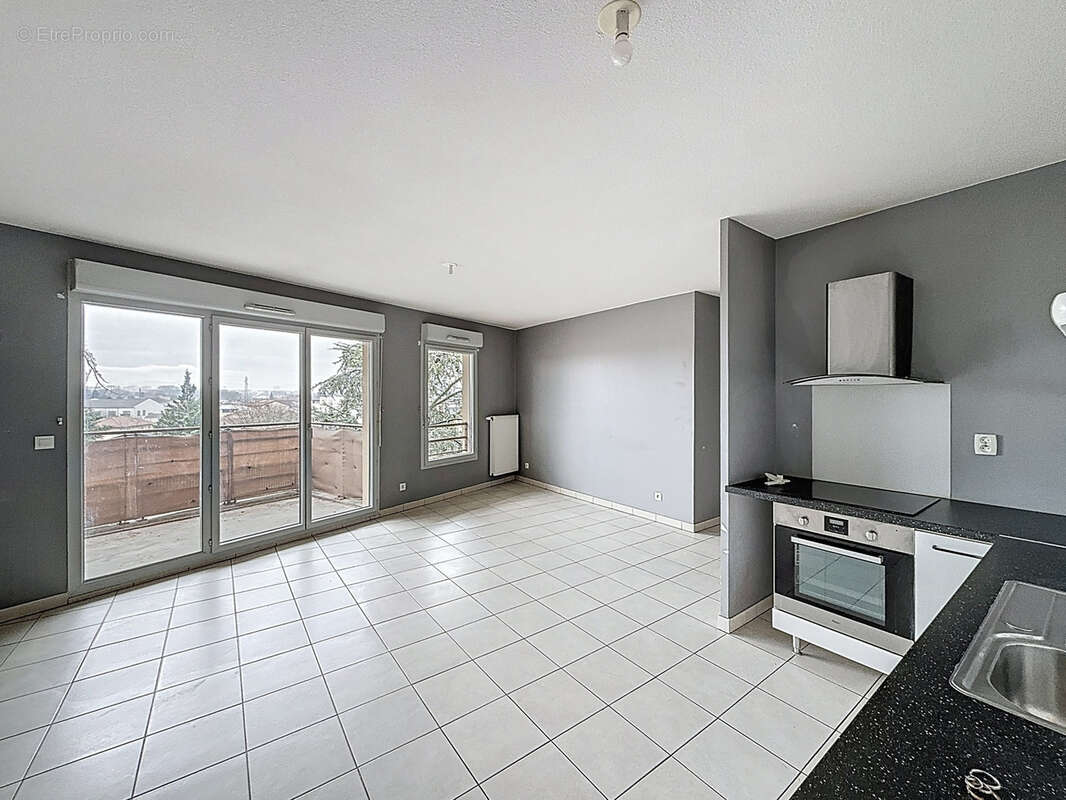 Appartement à VAULX-EN-VELIN