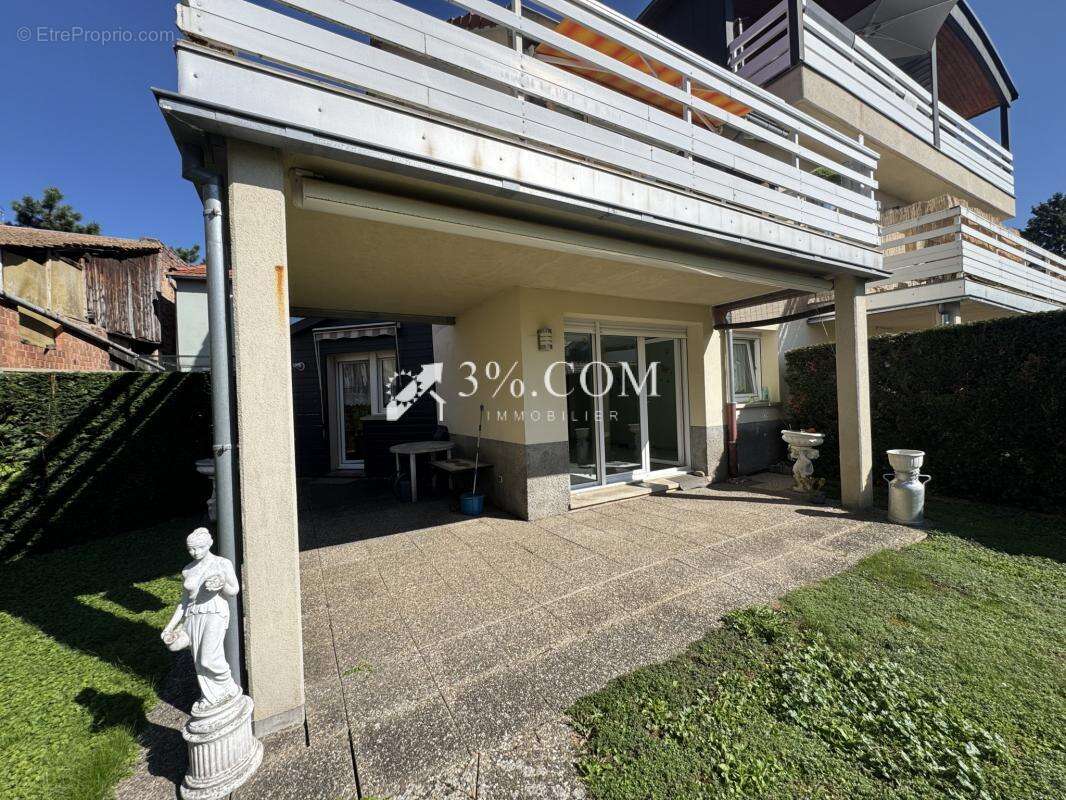 3%COM Beau F3  avec jardin de 134m2 + double garage - photo 12