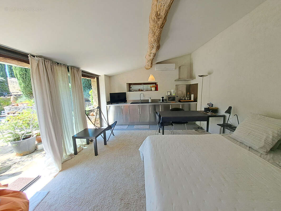 Maison à VAISON-LA-ROMAINE