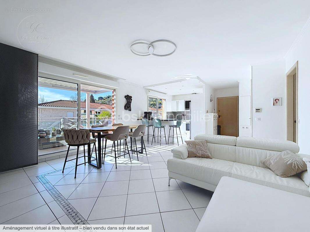 Appartement à MANDELIEU-LA-NAPOULE