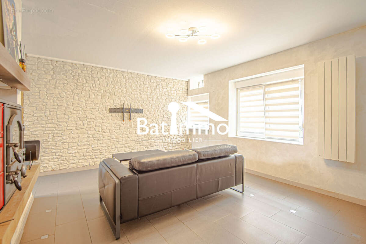 Maison 107 m² à Jouy-Aux-Arches  - photo 3