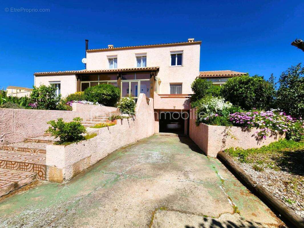 Maison à PEZENAS