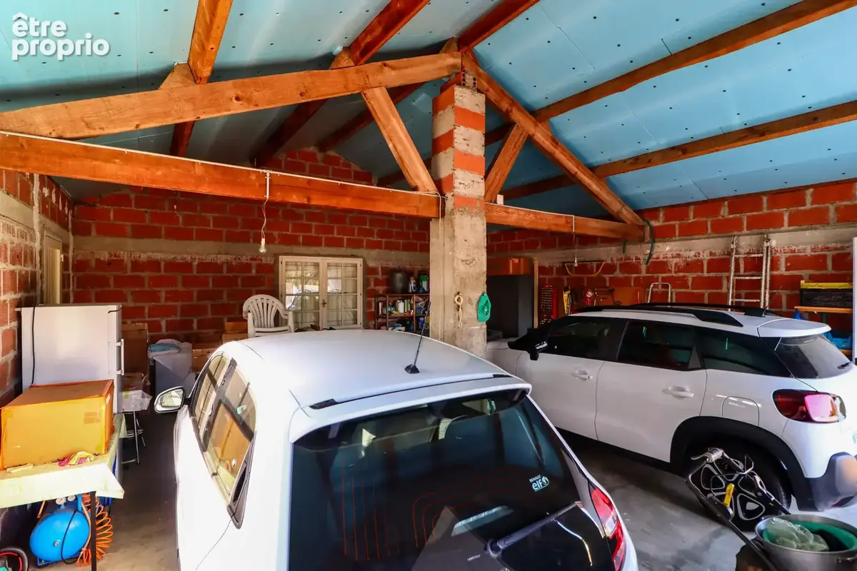 Maison familiale - 5 chambres - Piscine, double garage et grand jardin - photo 4