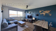 Appartement à PERONNAS