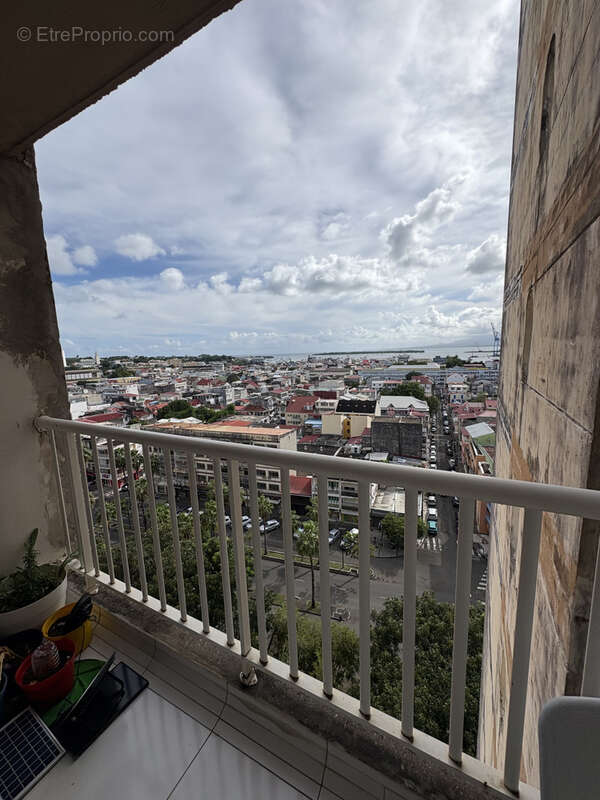 Appartement à POINTE-A-PITRE