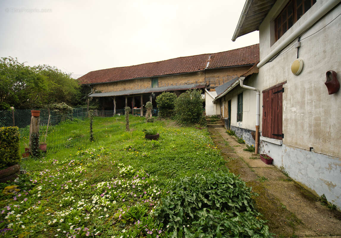 Maison à ALLERY