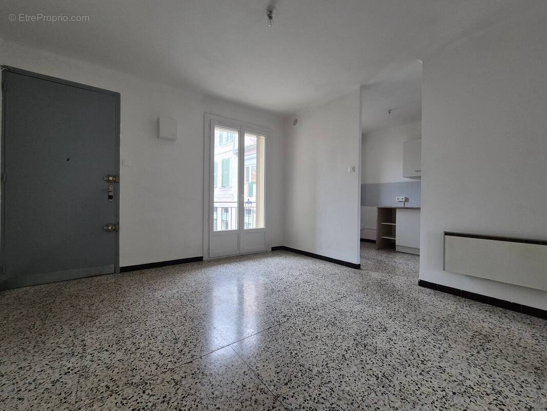 Appartement à COURTHEZON