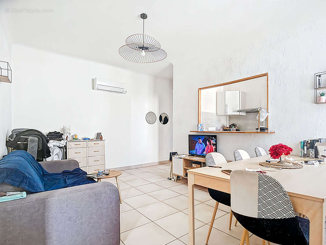 Appartement à MARSEILLE-8E