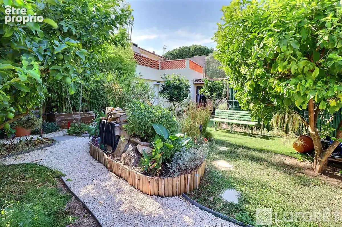 Maison à LA LONDE-LES-MAURES