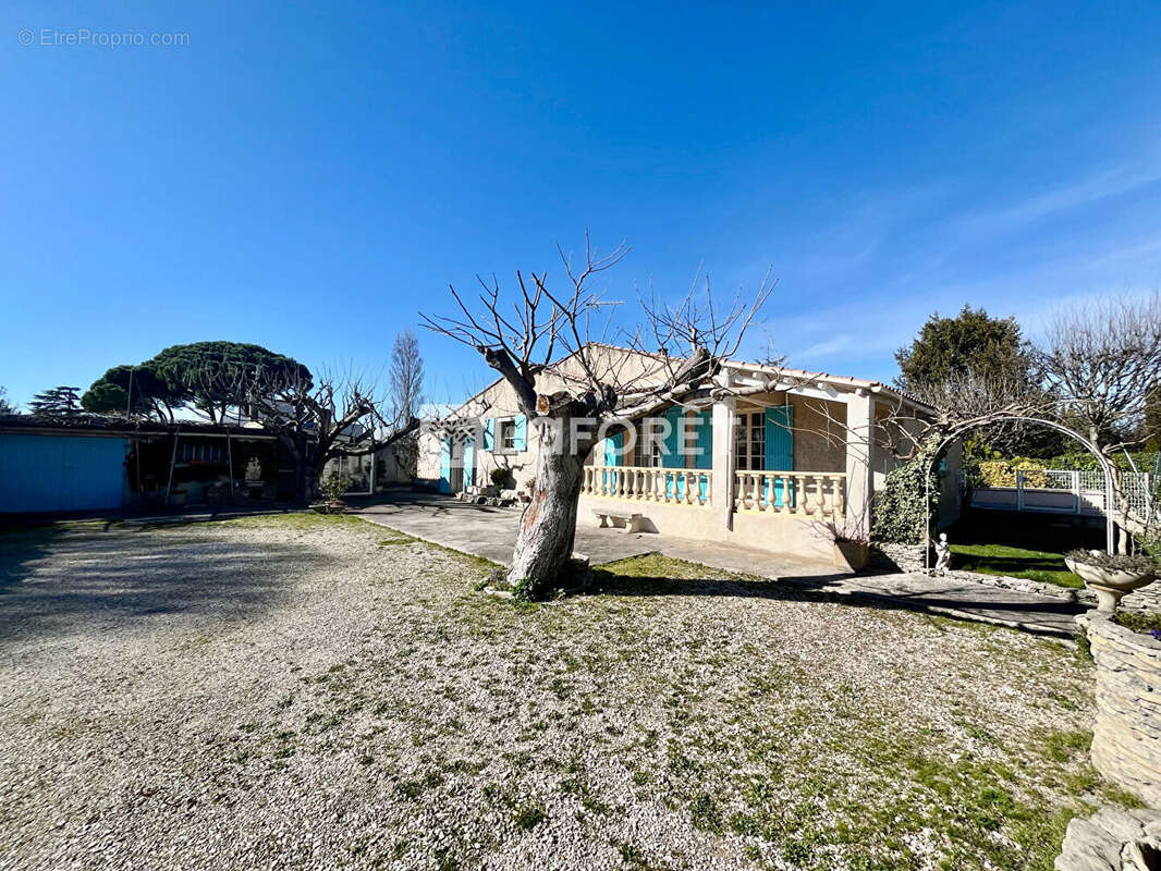 Maison à L&#039;ISLE-SUR-LA-SORGUE