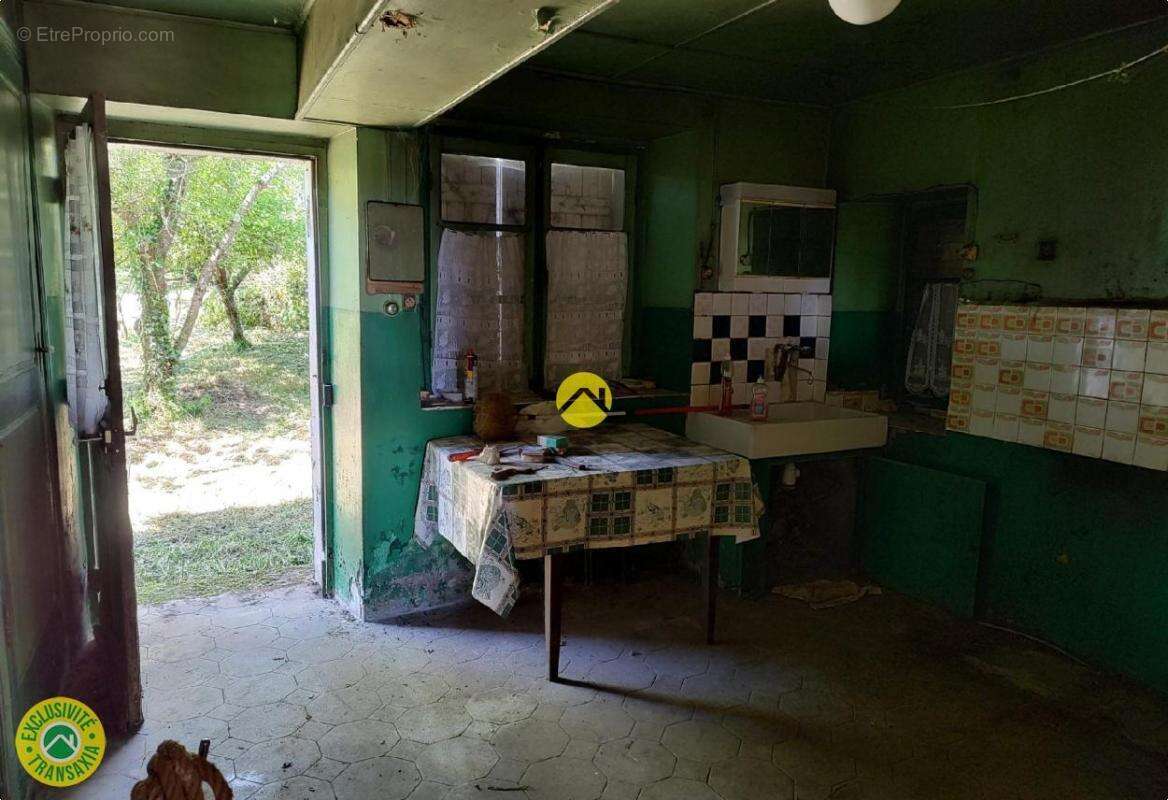 Maison à DUN-LE-PALESTEL