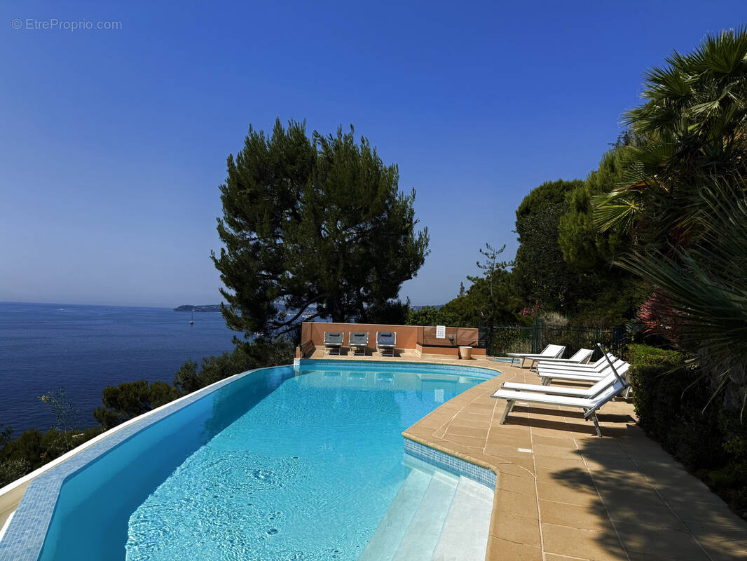 Appartement à CAP-D'AIL