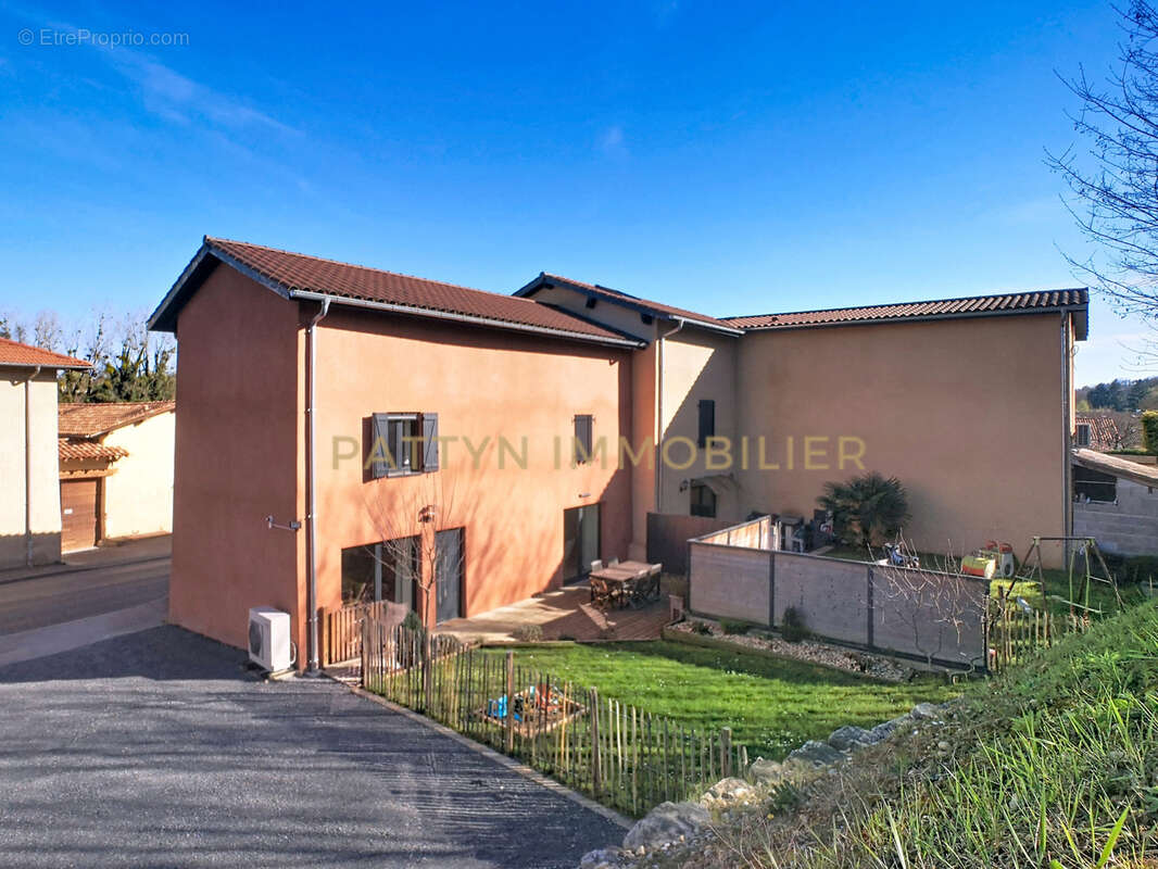 Maison à SAINTE-EUPHEMIE