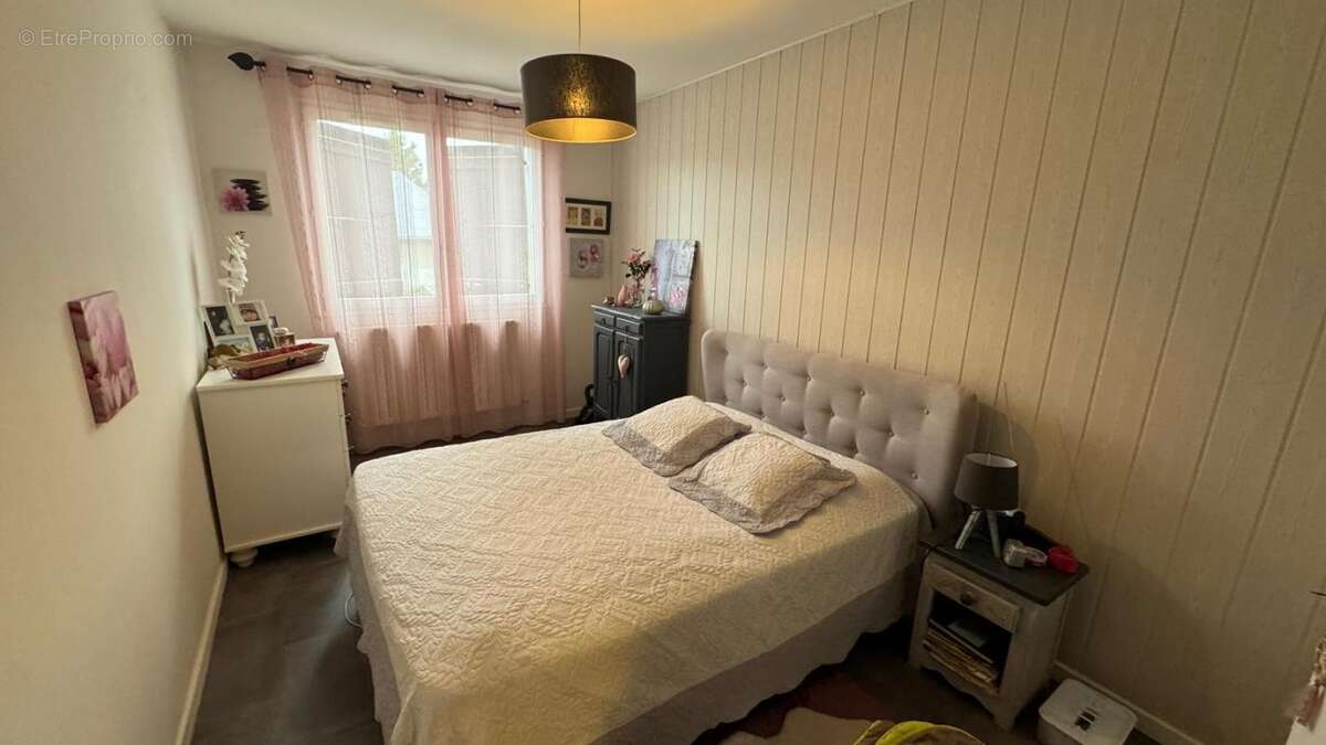OPPORTUNITE RARE - Ensemble immobilier avec fort potentiel 12 pièce(s) 349 m2 - photo 10