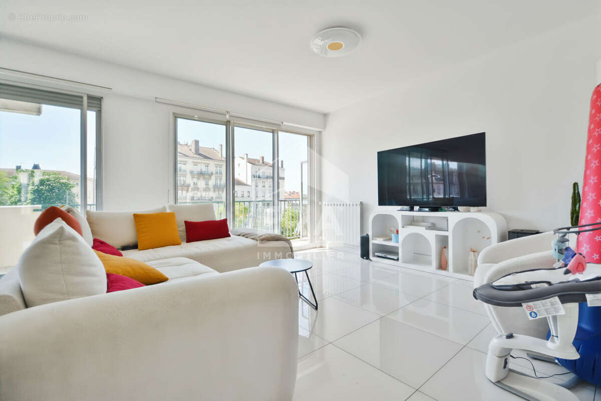 Appartement à VILLEURBANNE