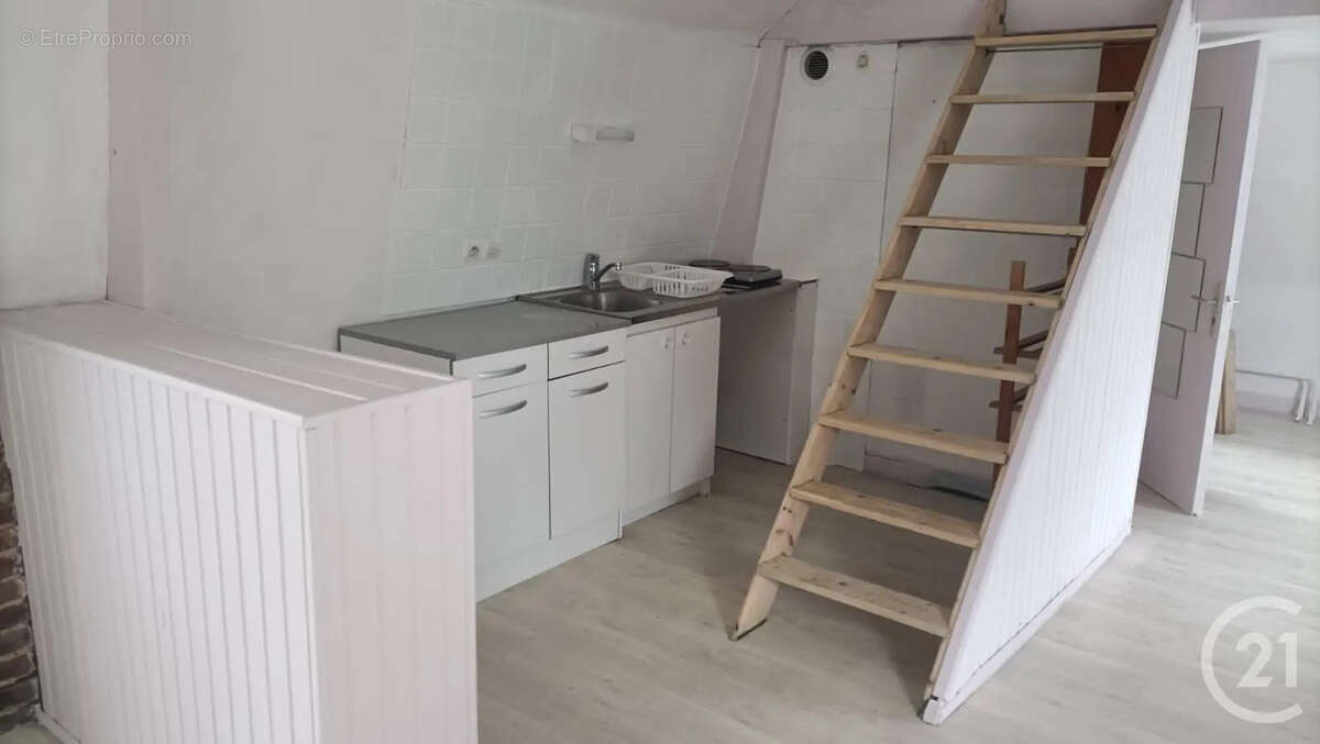 Autre à HELLEMMES-LILLE
