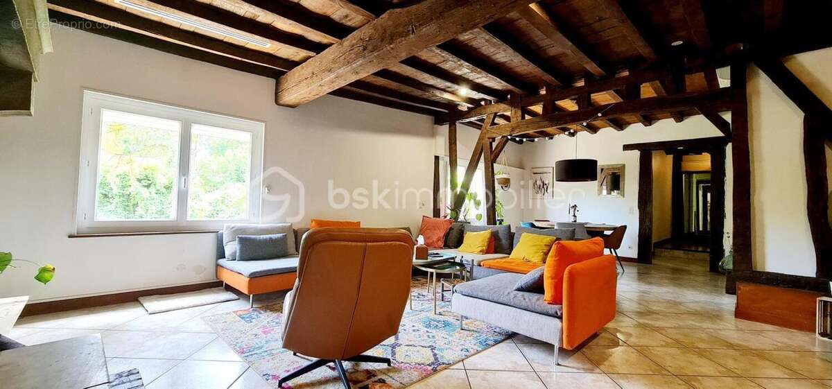 Maison 7 pièces 170 m² avec piscine - photo 6