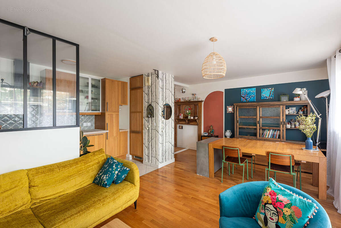 Appartement à PARIS-20E