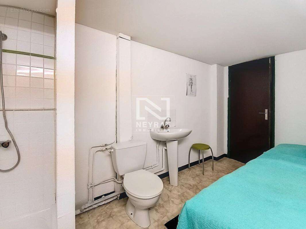 A saisir droit au bail centre ville saint raphael - photo 7