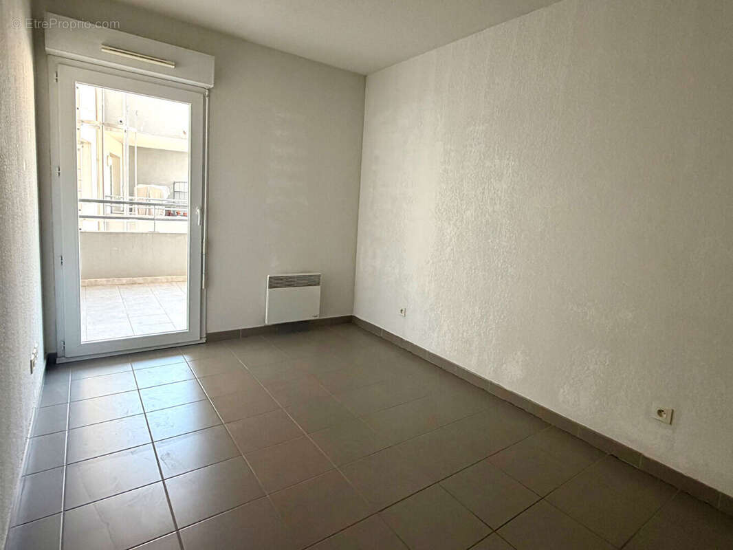 Appartement t3 - terrasse & parking - photo 9