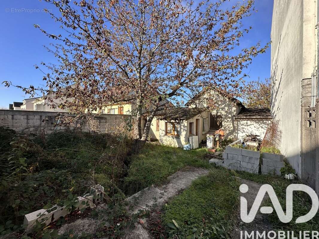 Photo 2 - Maison à TRAPPES