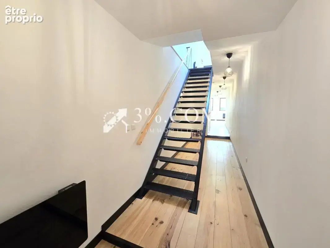 Appartement à vendre   91 m2   Tourcoing, quartier Croix Rou - photo 8