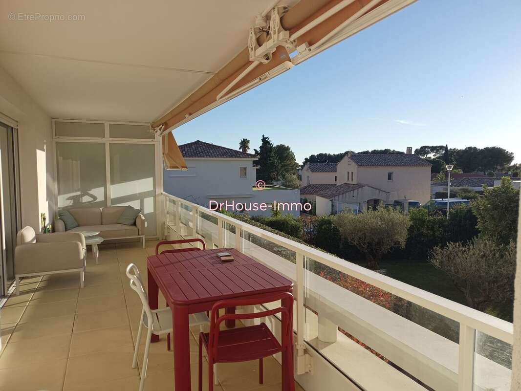 Appartement à CARQUEIRANNE