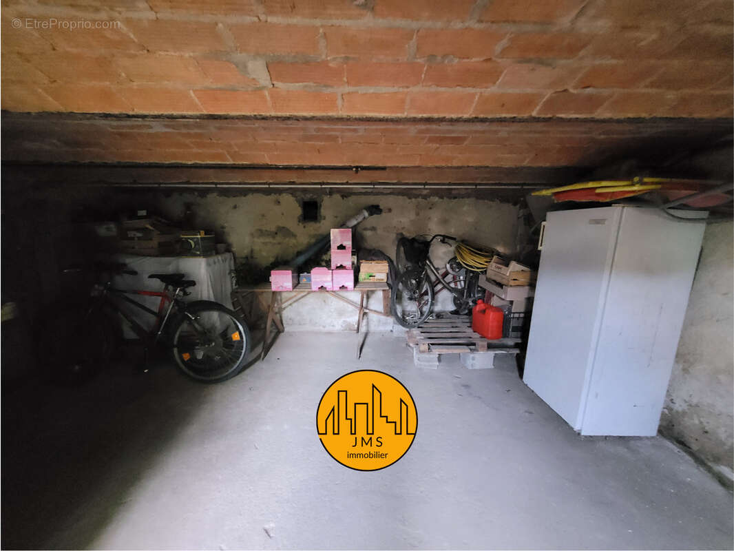 Maison à MONTMARAULT