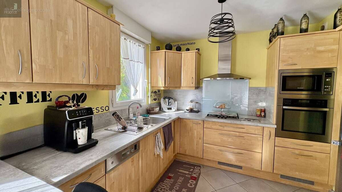 Maison à SOULAGES-BONNEVAL