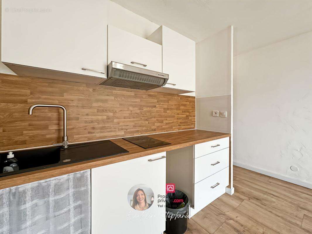 Appartement à PUGET-SUR-ARGENS