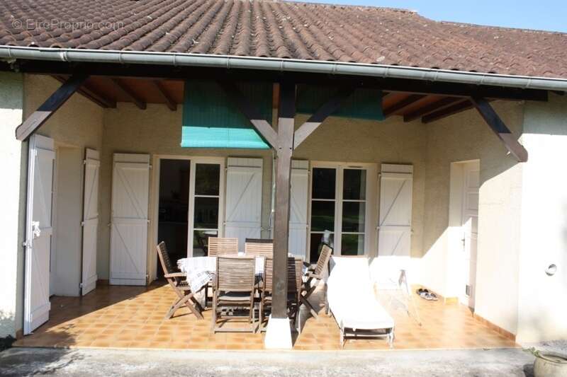 Maison à CUISERY