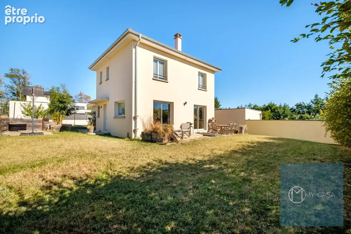 ECULLY - Maison familiale de 115 m2 de 2019 - 4 chambres et Garage - photo 8