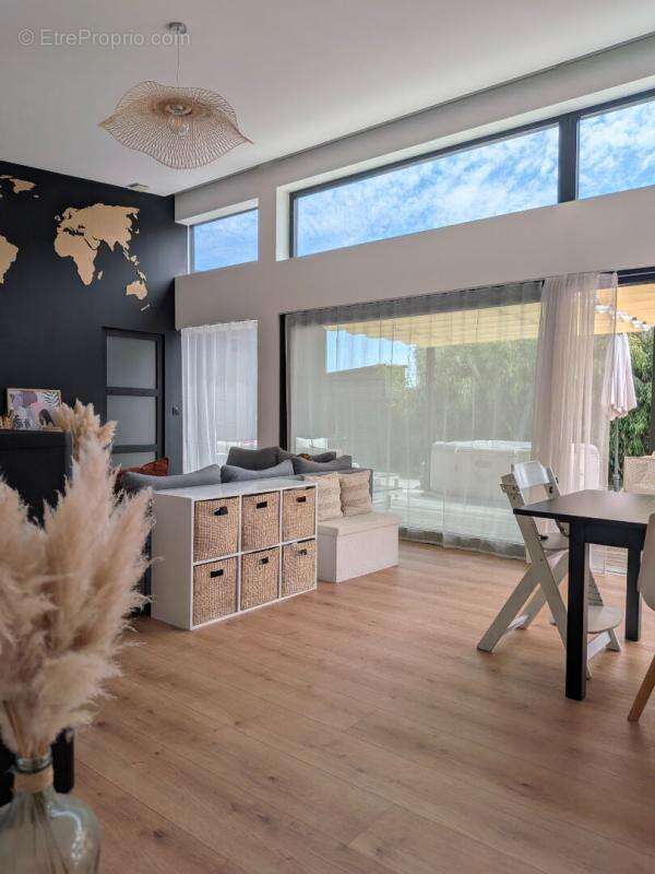 Maison de 150 m² aux performances passives - Un confort de vie exceptionnel au coeur de la nature - photo 8