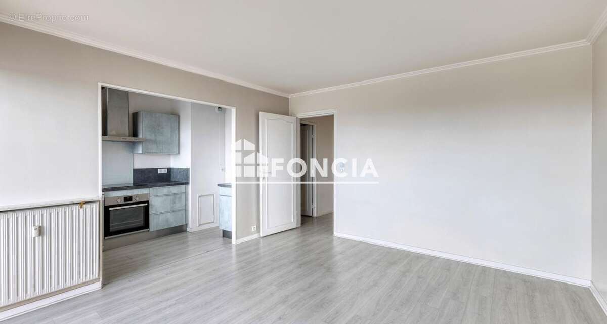 Appartement à CLICHY