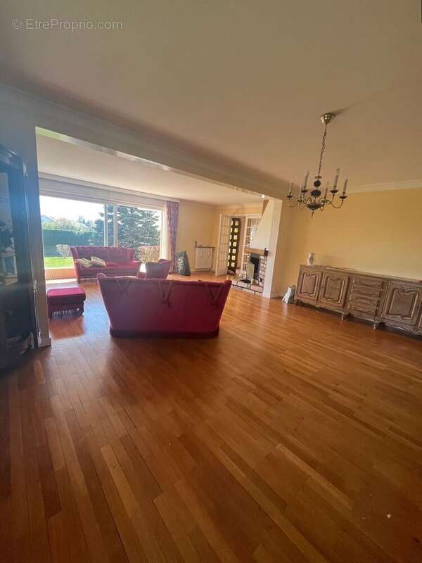 Maison à LUXEUIL-LES-BAINS