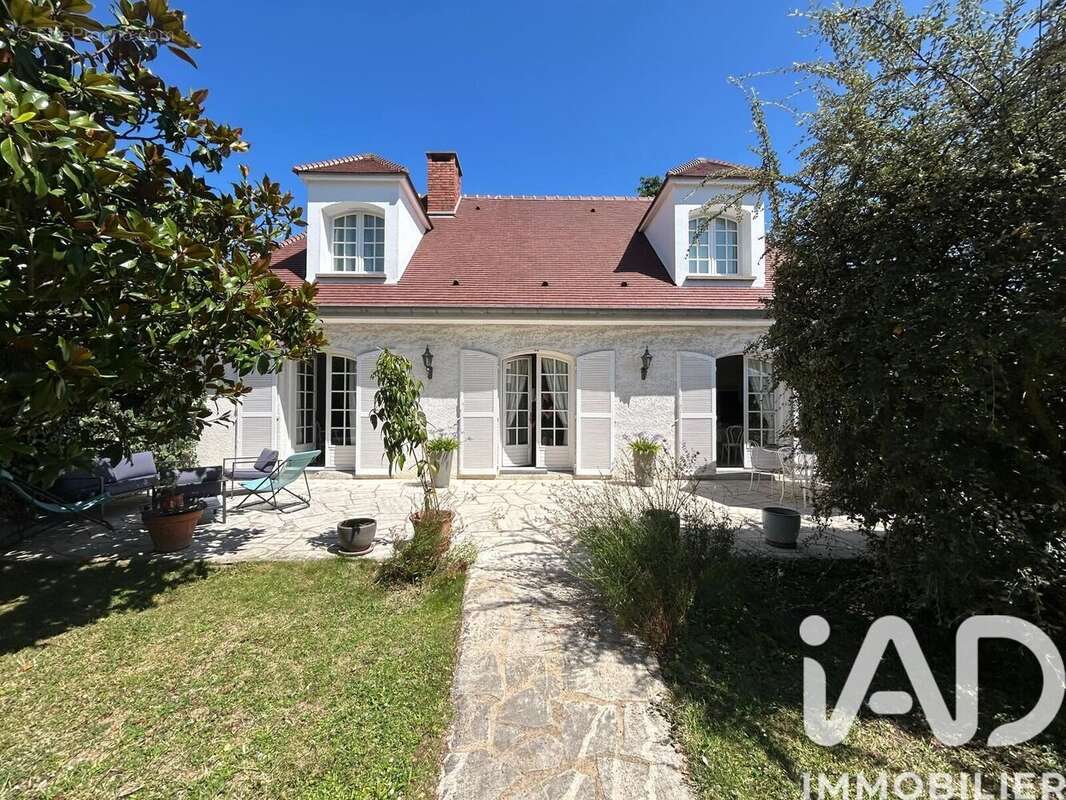Photo 2 - Maison à BALLAINVILLIERS
