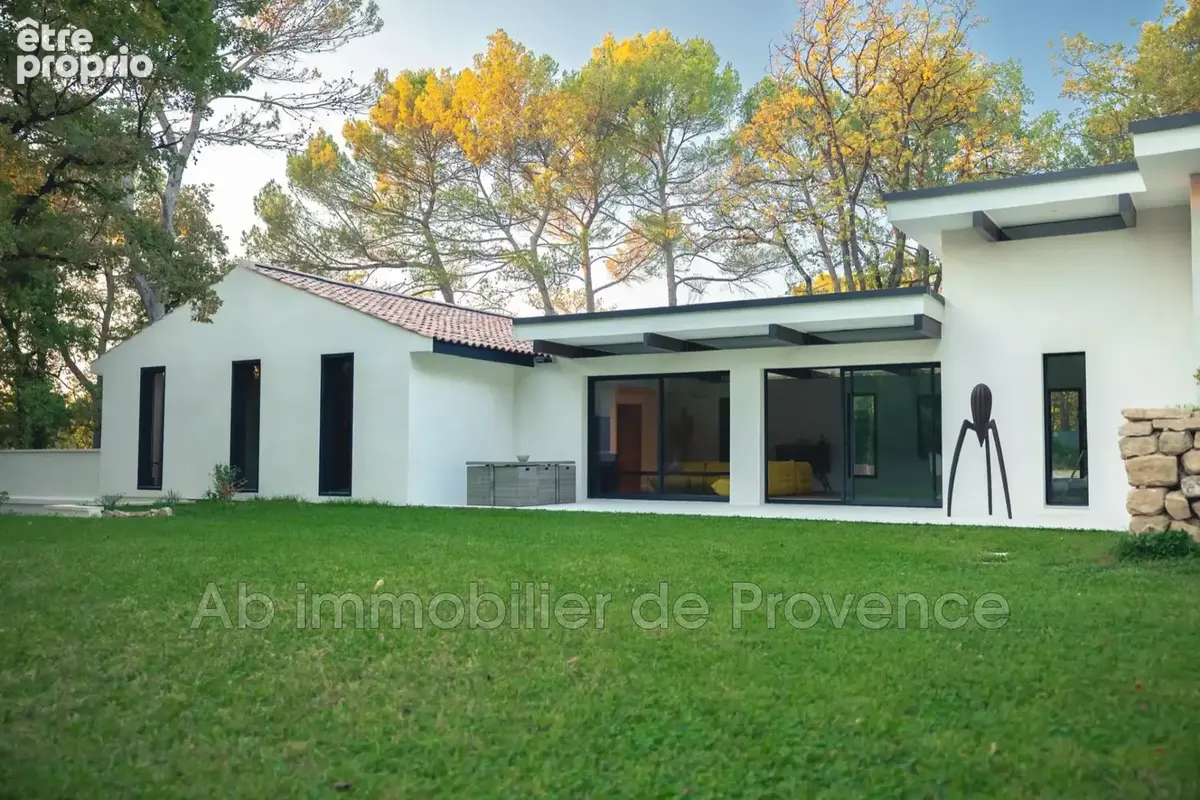Maison 7 pièces 220 m² à vendre à Le Puy-Sainte-Reparade (13610) - photo 4