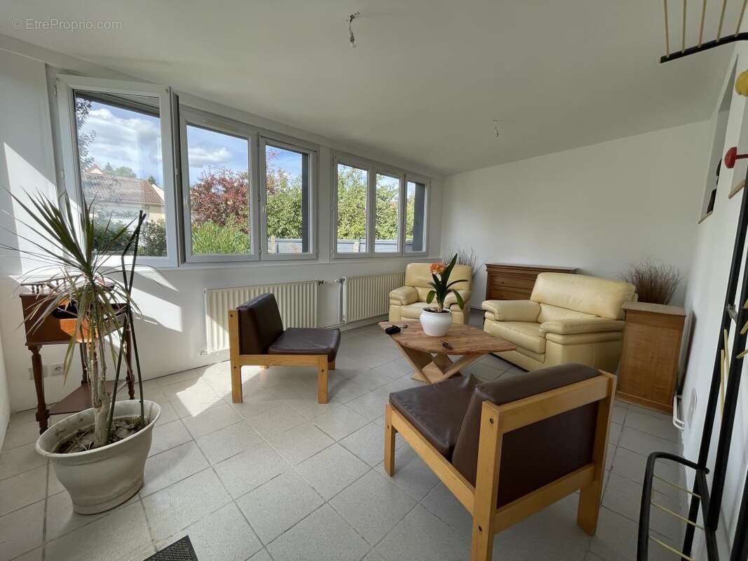 Maison 92 m² à Le Mans  - photo 6