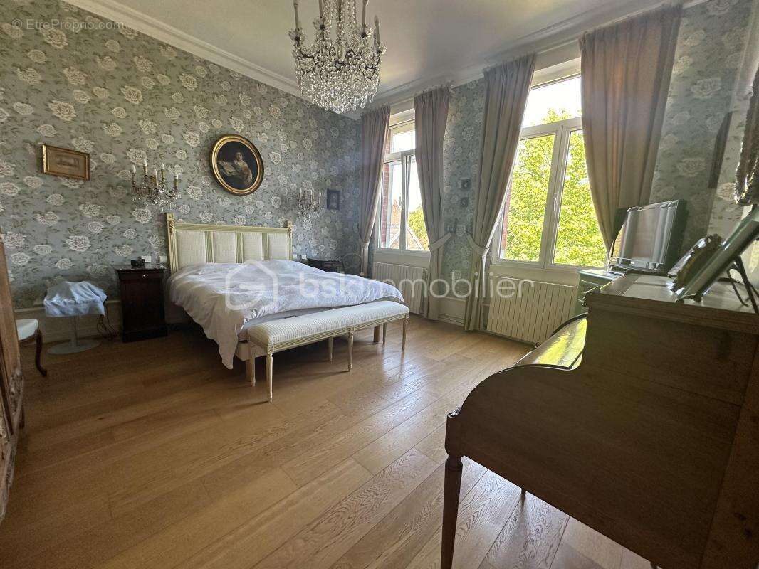 Maison de maître 5 chambres, parc et piscine - photo 15